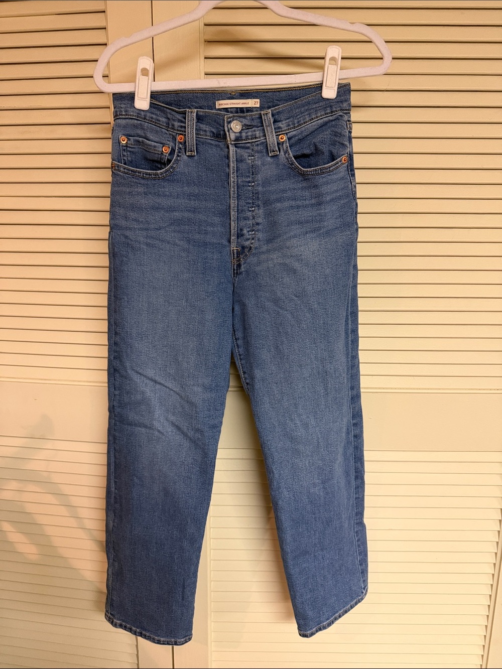 Levi's Women's Blue Ankle Crop Jeans